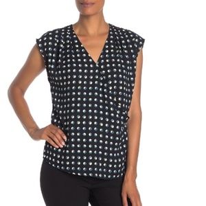 Pleione Sleeveless Blouse